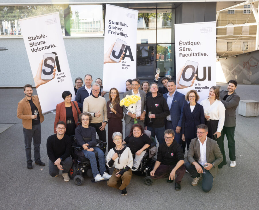Yes to the e-ID: digitalswitzerland joins forces with the federal government and industry to implement specific use cases